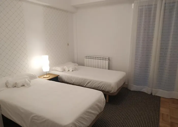 Nahima Parking Free San Sebastián