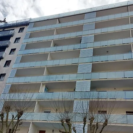 Nahima Parking Free سان سيباستيان