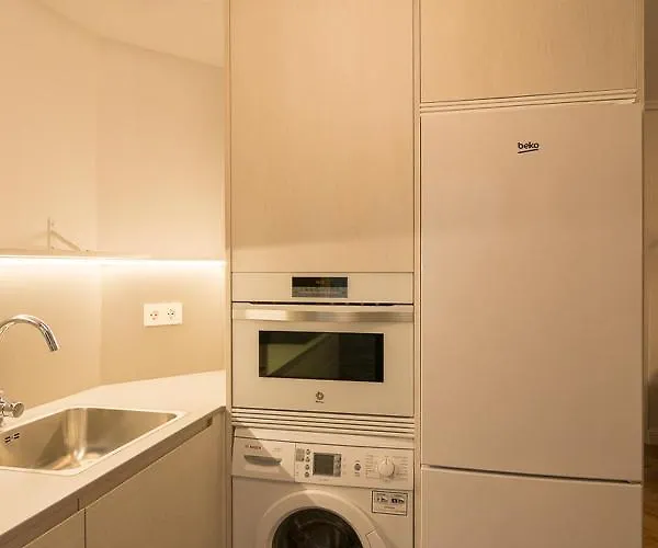 Nahima Parking Free * 산세바스티안