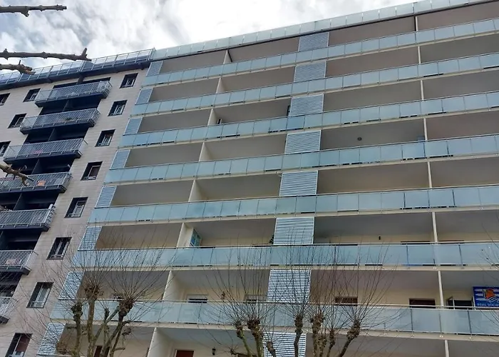 Nahima Parking Free 산세바스티안